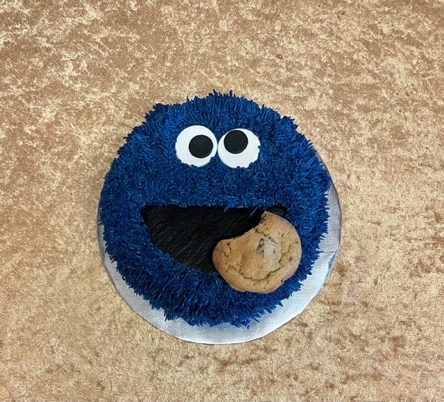 cookie monster cake